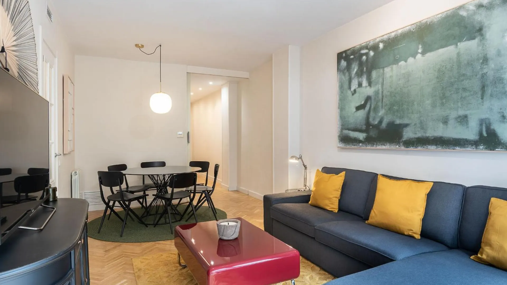 Spacious And Elegant Oasis In The Best Location Barcelona 0*,  Spain