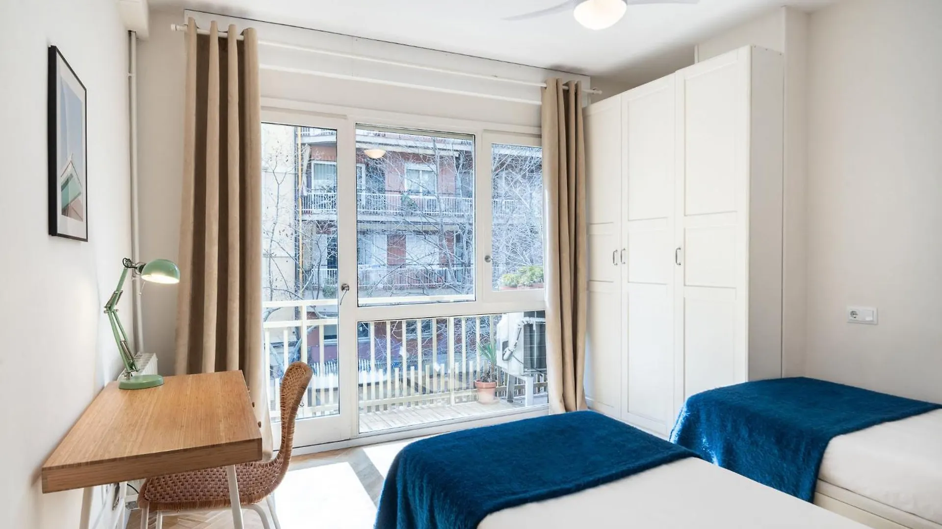 Apartment Spacious And Elegant Oasis In The Best Location Barcelona Spain