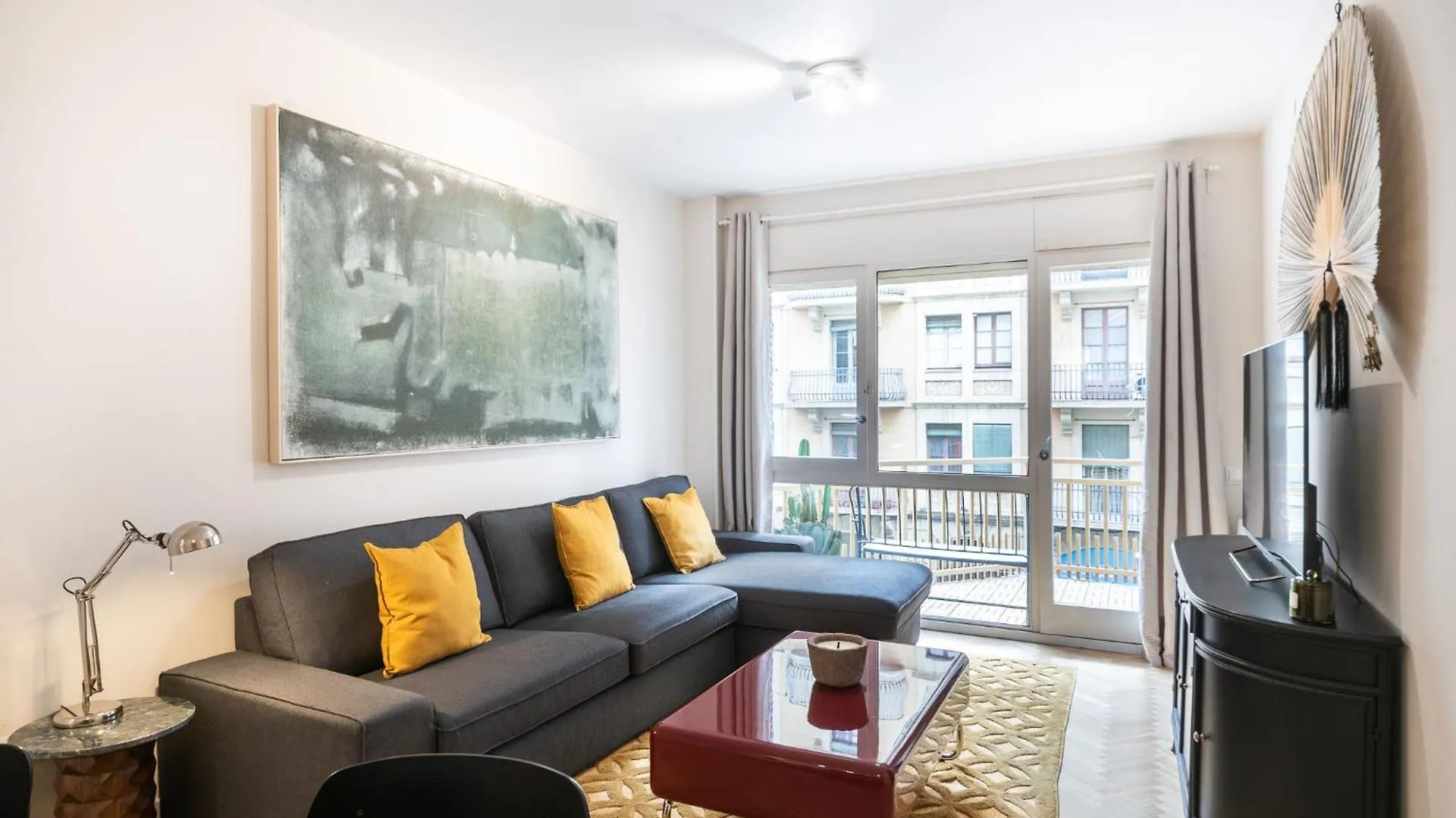 Apartment Spacious And Elegant Oasis In The Best Location Barcelona